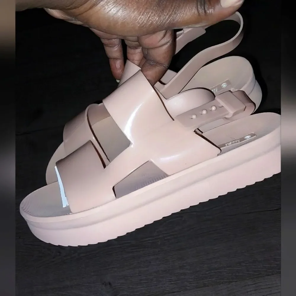 N/A details fit